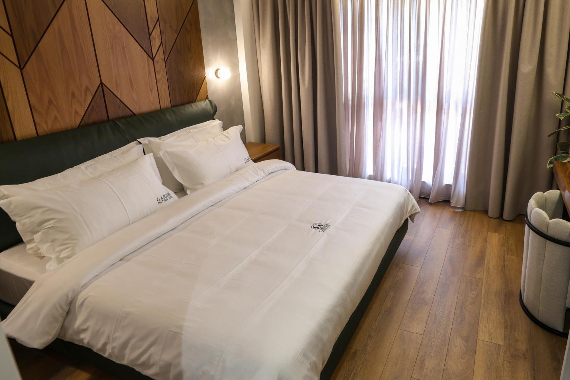 Garden Boutique Hotel Tirana Exterior foto