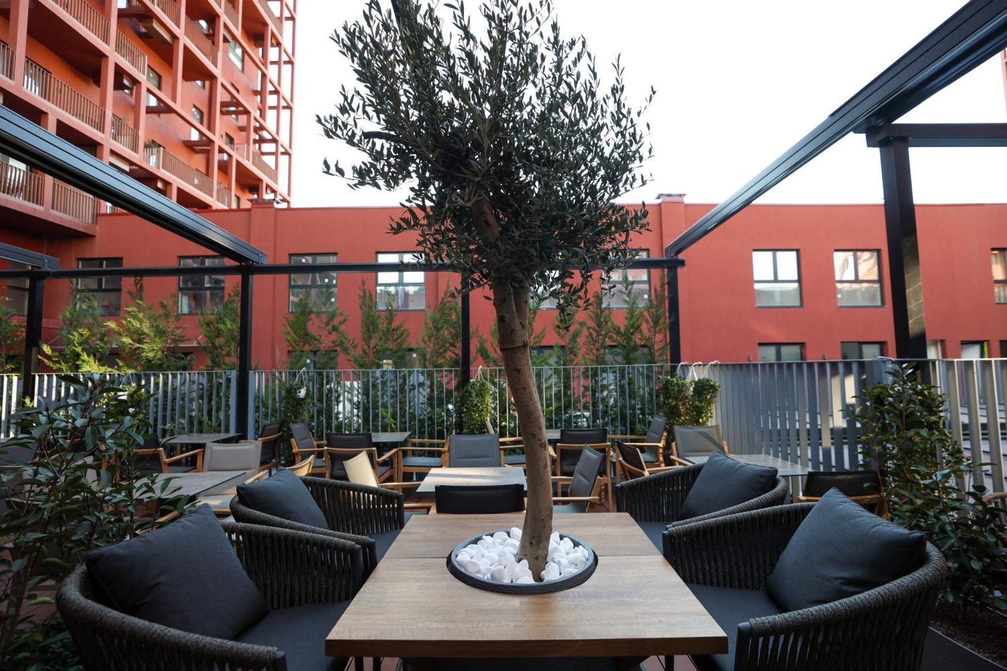 Garden Boutique Hotel Tirana Exterior foto
