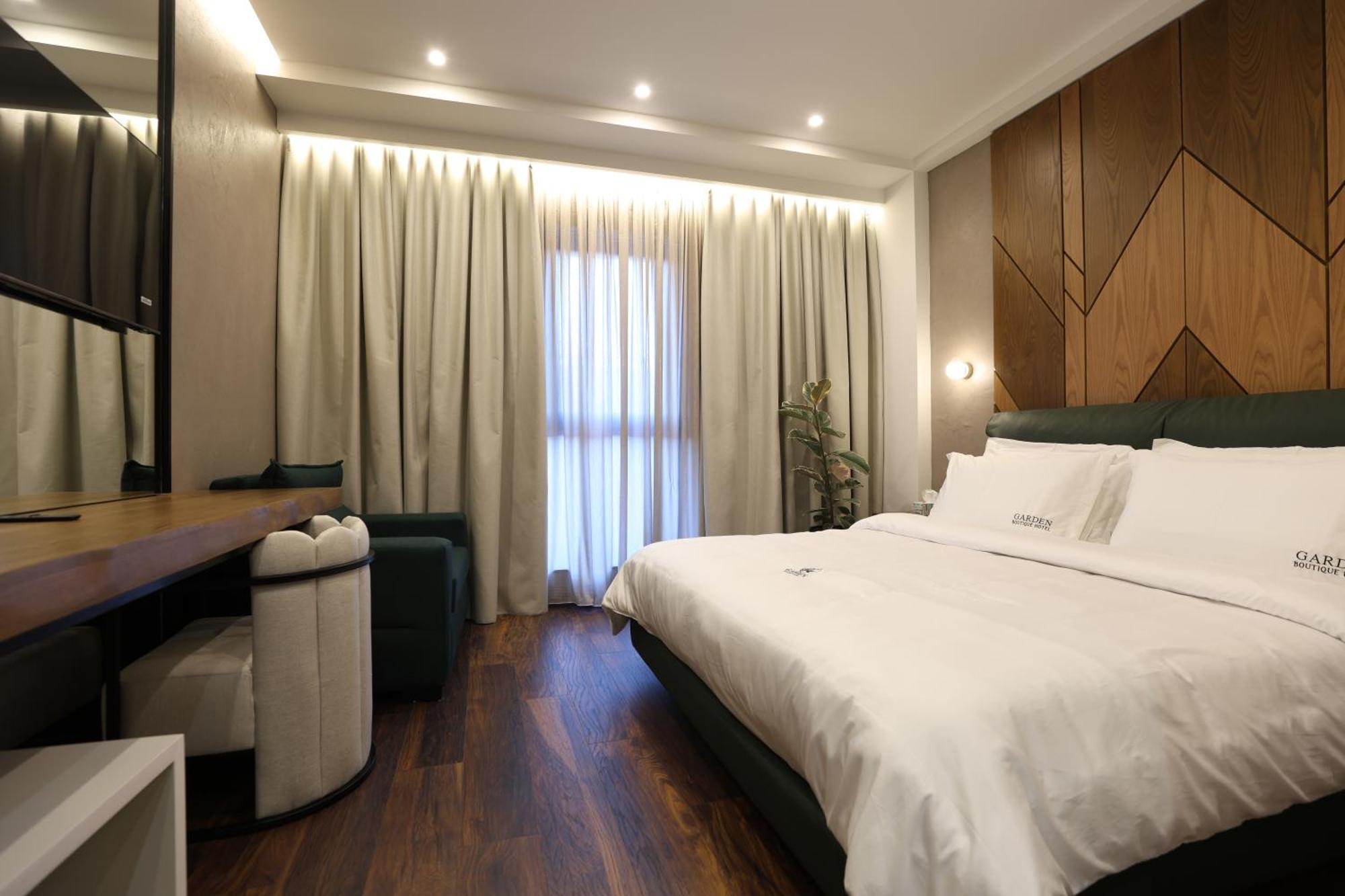 Garden Boutique Hotel Tirana Exterior foto